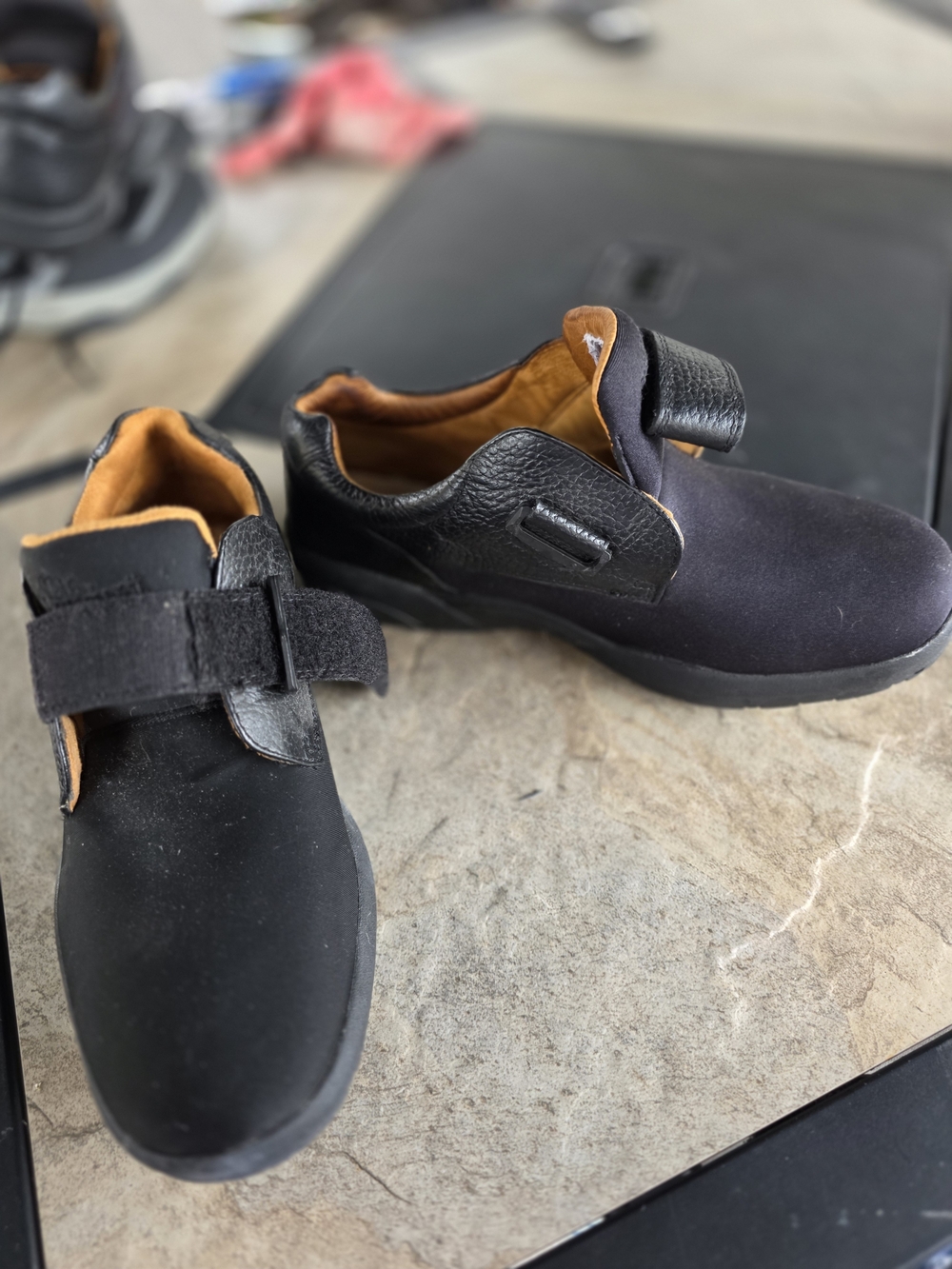 Dr. Scholl's Men's Black Slip-On Comfort Shoes with Tan Lining